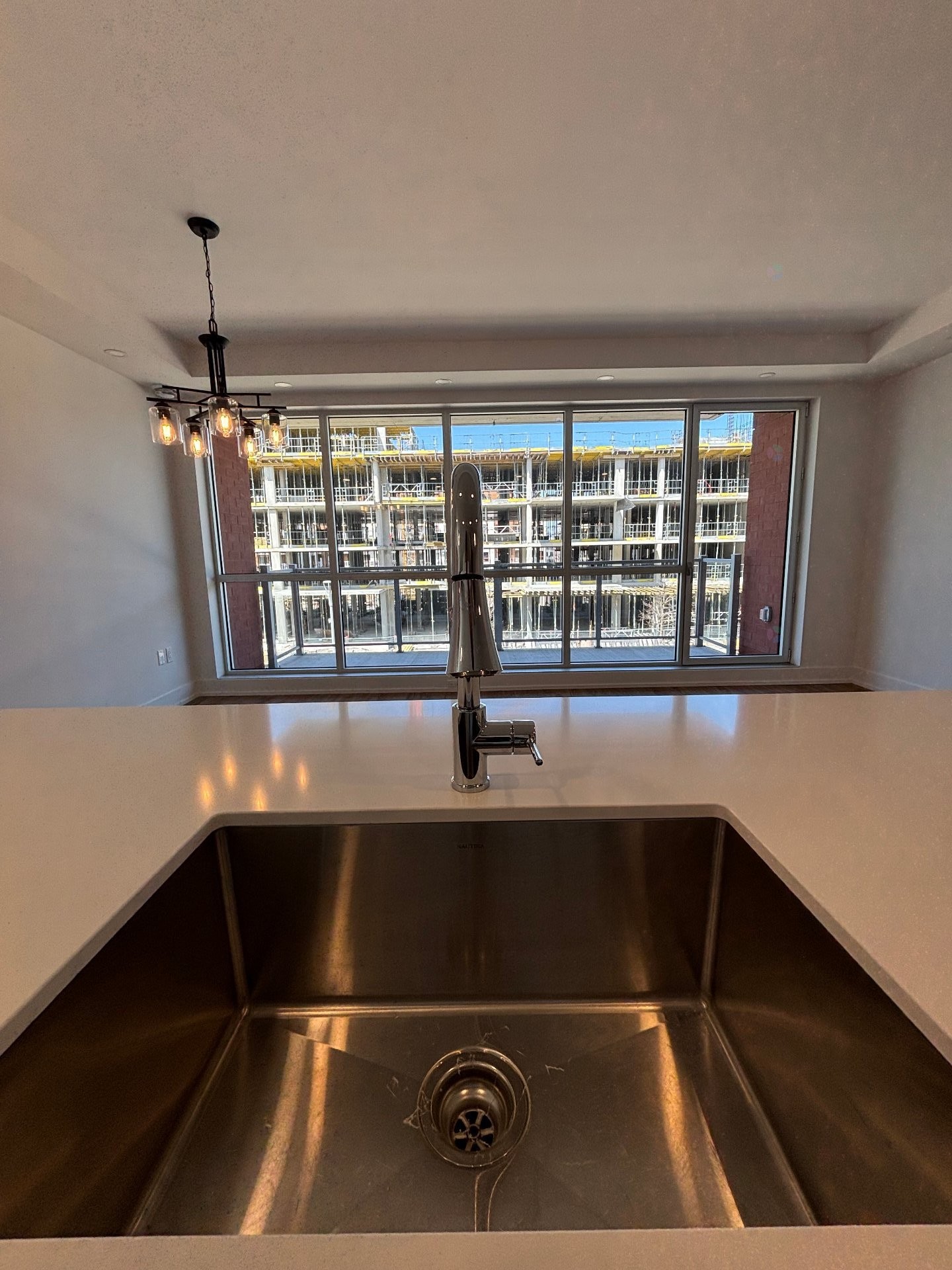 









30


Rue d'Ambre

, 202,
Candiac,




QC
J5R0S3

