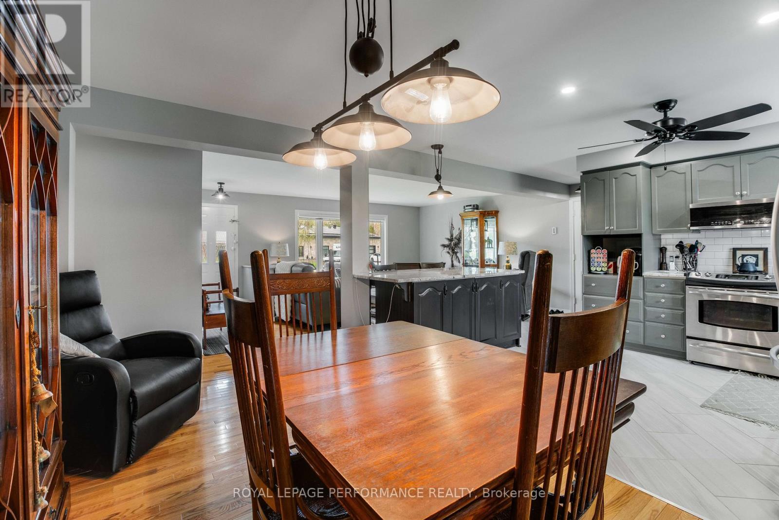 












6277 MACRAE COURT

,
South Glengarry,




Ontario
K0C1E0

