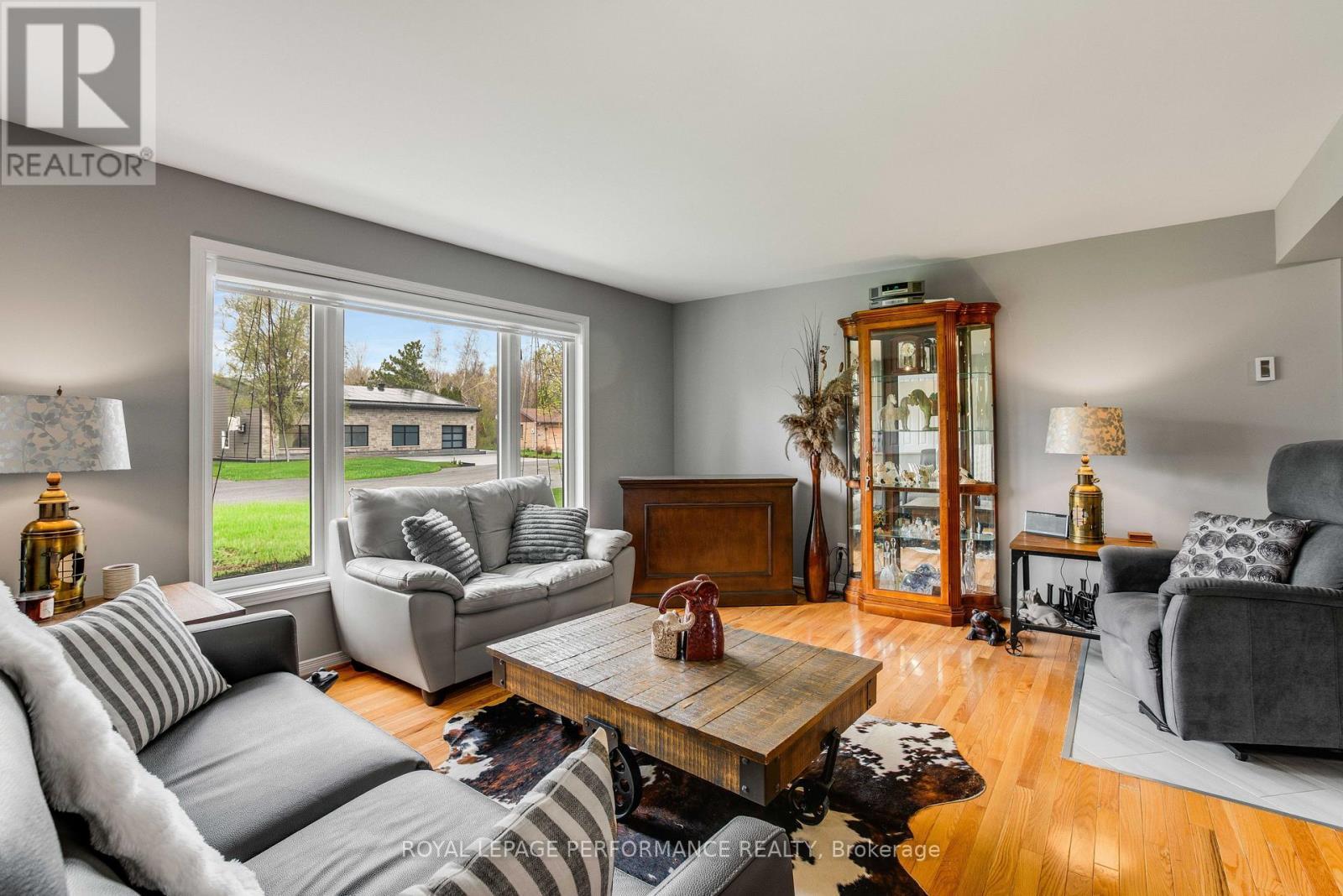 












6277 MACRAE COURT

,
South Glengarry,




Ontario
K0C1E0

