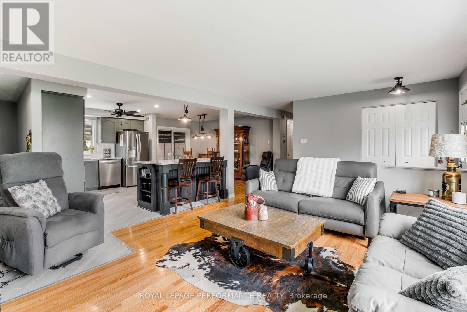 












6277 MACRAE COURT

,
South Glengarry,




Ontario
K0C1E0

