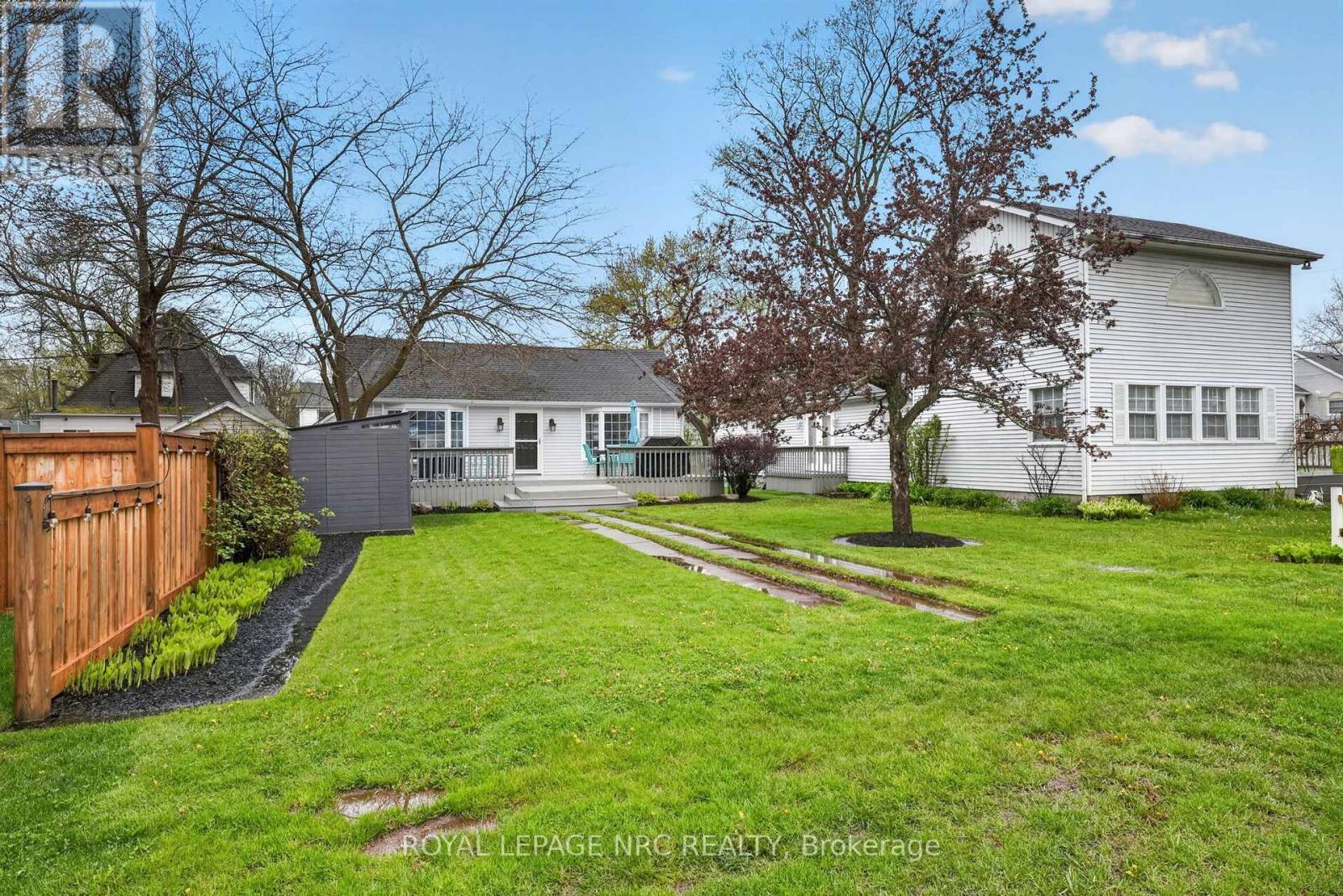 












291 EASTWOOD AVENUE

,
Fort Erie (Crystal Beach),




Ontario
L0S1B0

