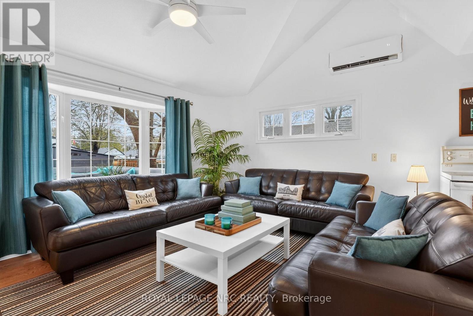 












291 EASTWOOD AVENUE

,
Fort Erie (Crystal Beach),




Ontario
L0S1B0

