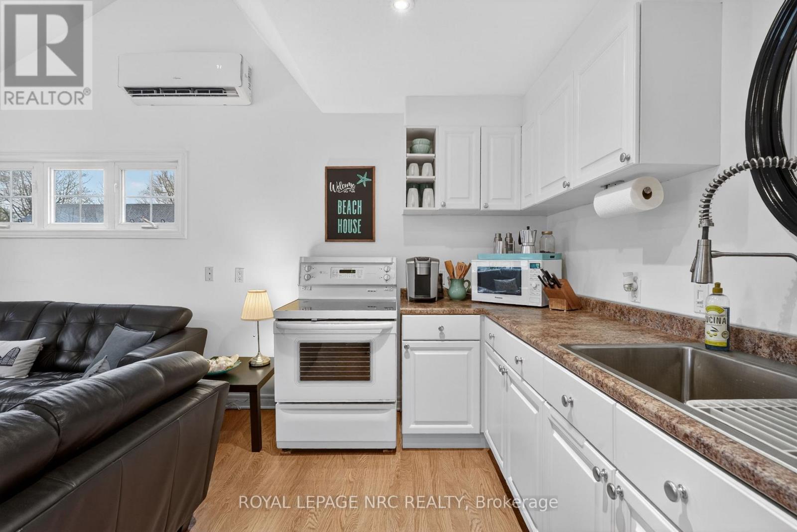 












291 EASTWOOD AVENUE

,
Fort Erie (Crystal Beach),




Ontario
L0S1B0

