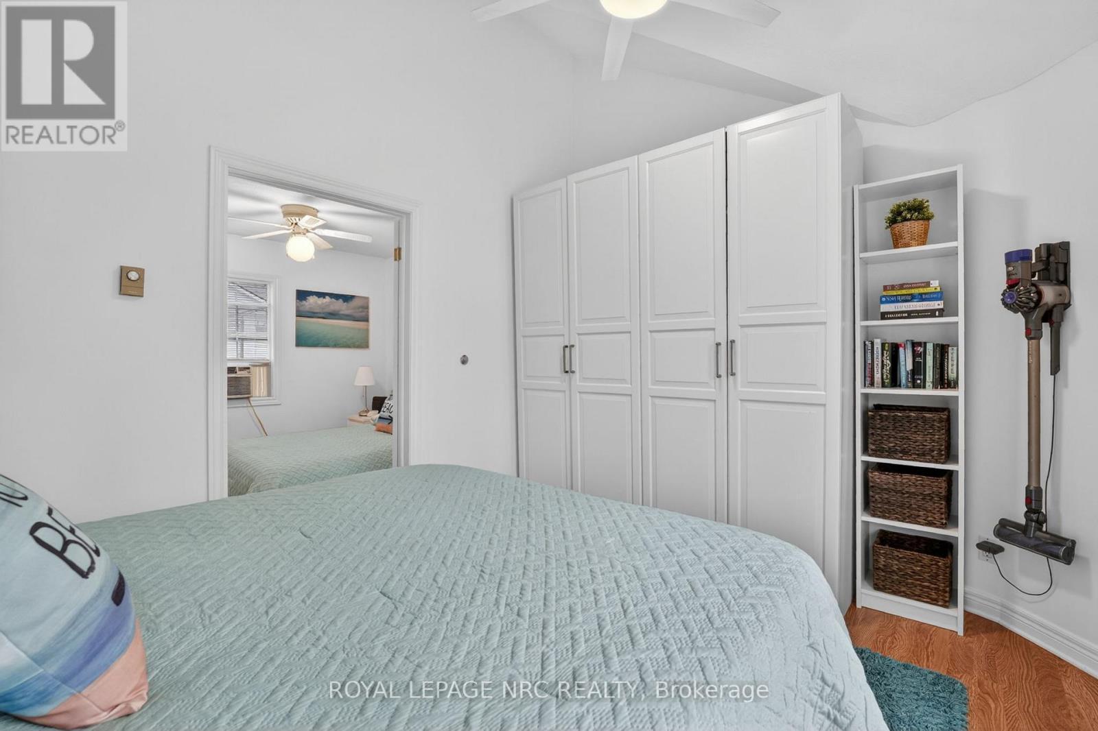 












291 EASTWOOD AVENUE

,
Fort Erie (Crystal Beach),




Ontario
L0S1B0

