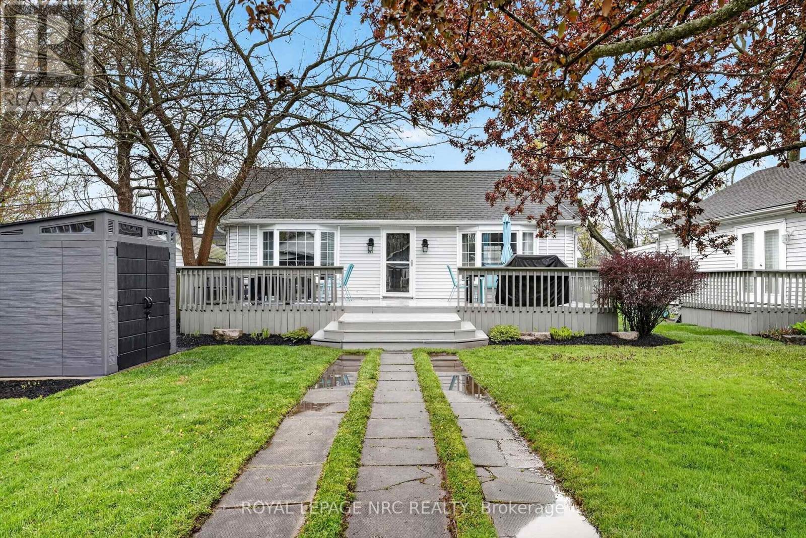 












291 EASTWOOD AVENUE

,
Fort Erie (Crystal Beach),




Ontario
L0S1B0

