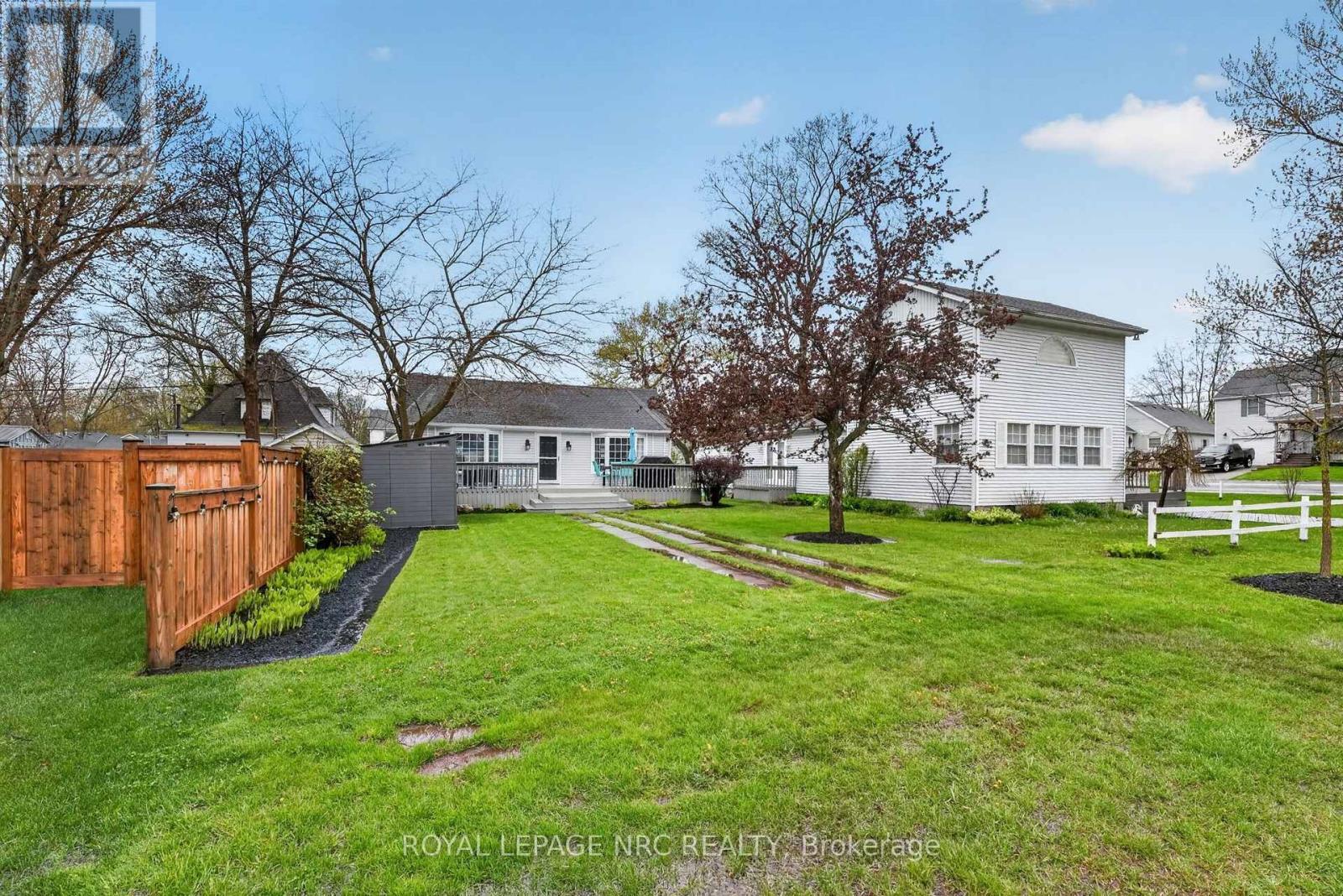 












291 EASTWOOD AVENUE

,
Fort Erie (Crystal Beach),




Ontario
L0S1B0

