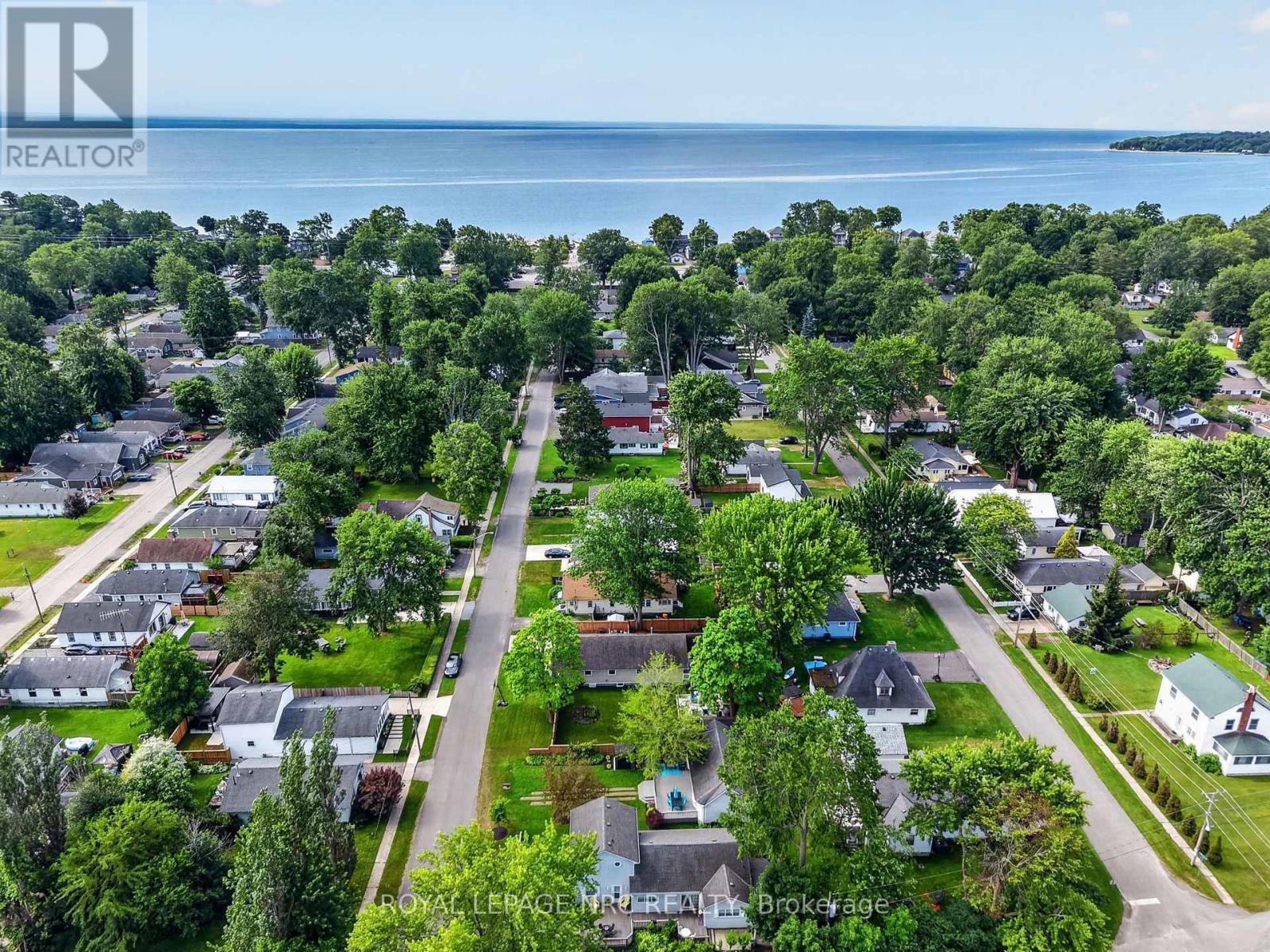 












291 EASTWOOD AVENUE

,
Fort Erie (Crystal Beach),




Ontario
L0S1B0

