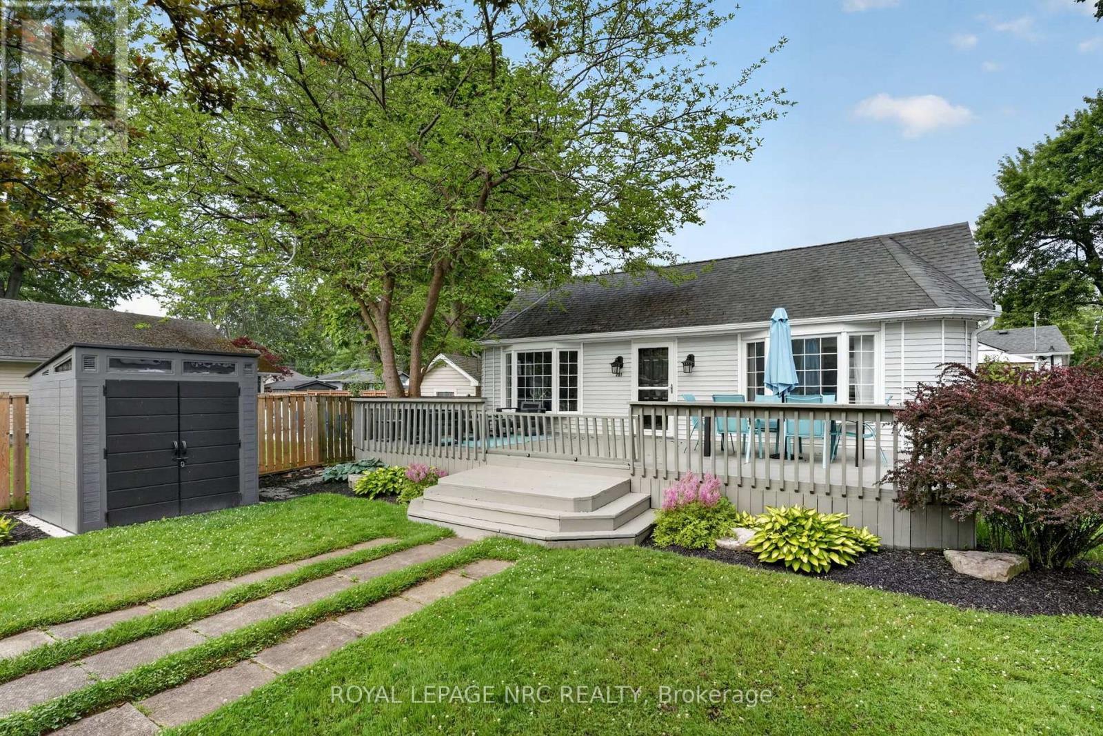 












291 EASTWOOD AVENUE

,
Fort Erie (Crystal Beach),




Ontario
L0S1B0

