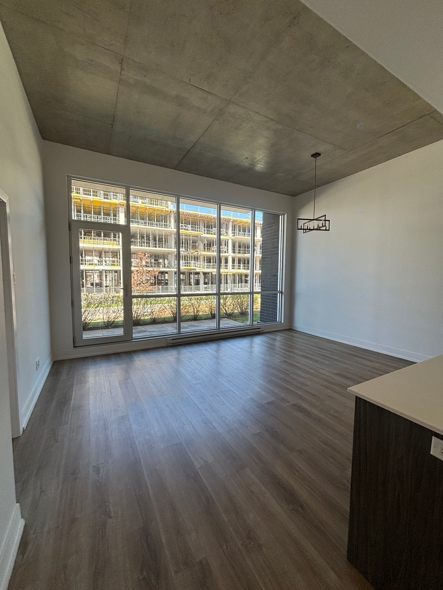 









50


Rue d'Ambre

, 102,
Candiac,




QC
J5S0S2

