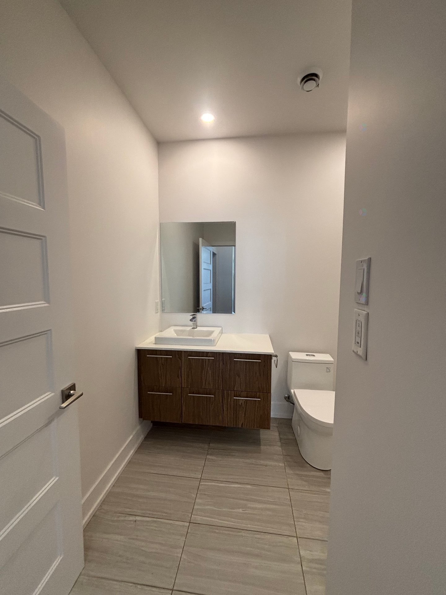 









50


Rue d'Ambre

, 102,
Candiac,




QC
J5S0S2


