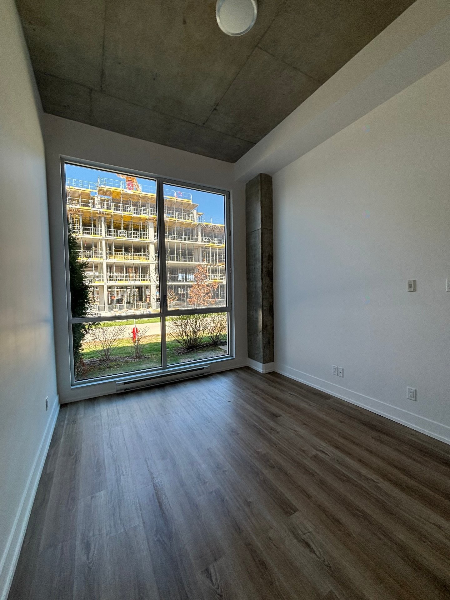 









50


Rue d'Ambre

, 102,
Candiac,




QC
J5S0S2

