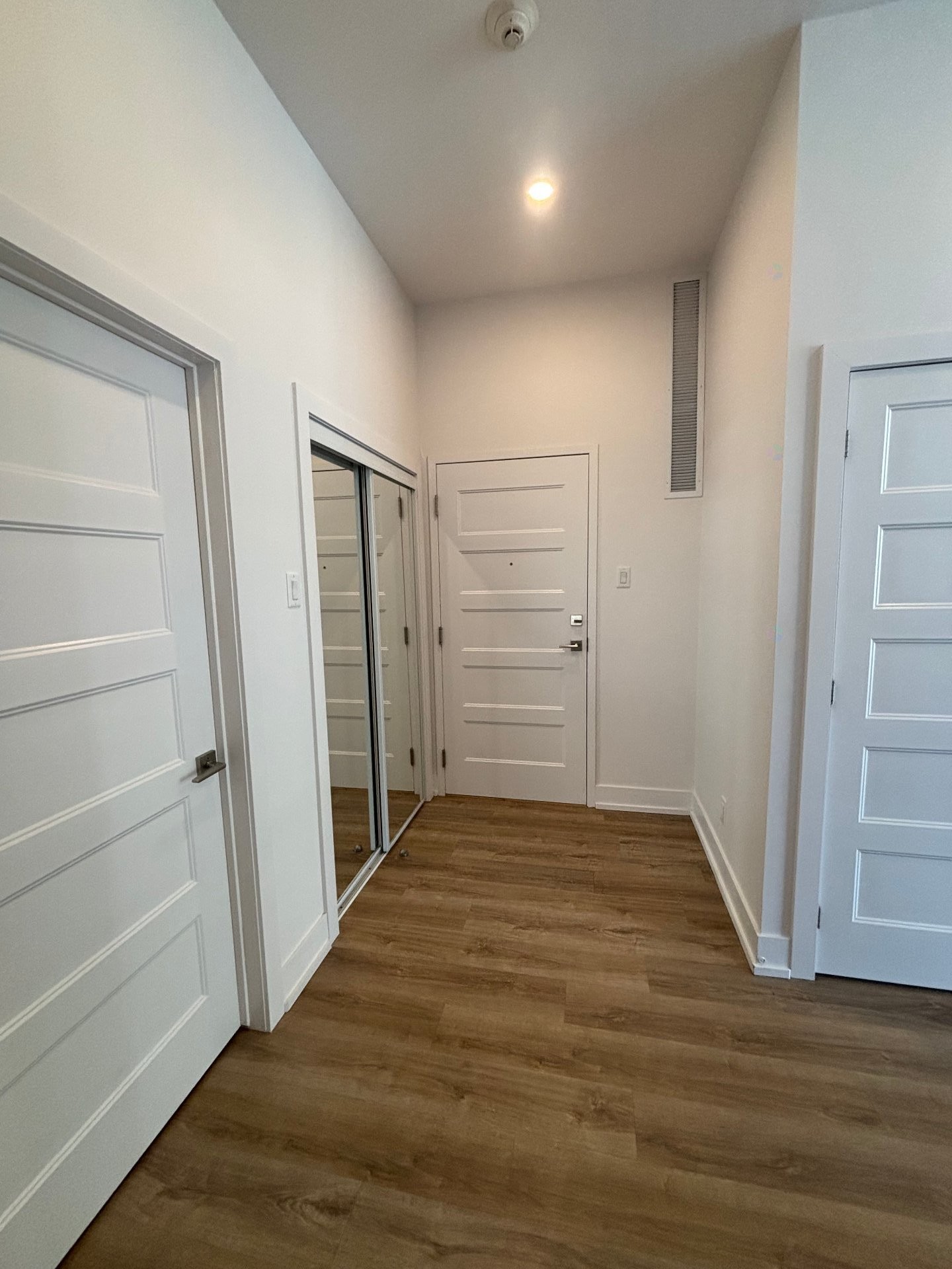 









50


Rue d'Ambre

, 102,
Candiac,




QC
J5S0S2

