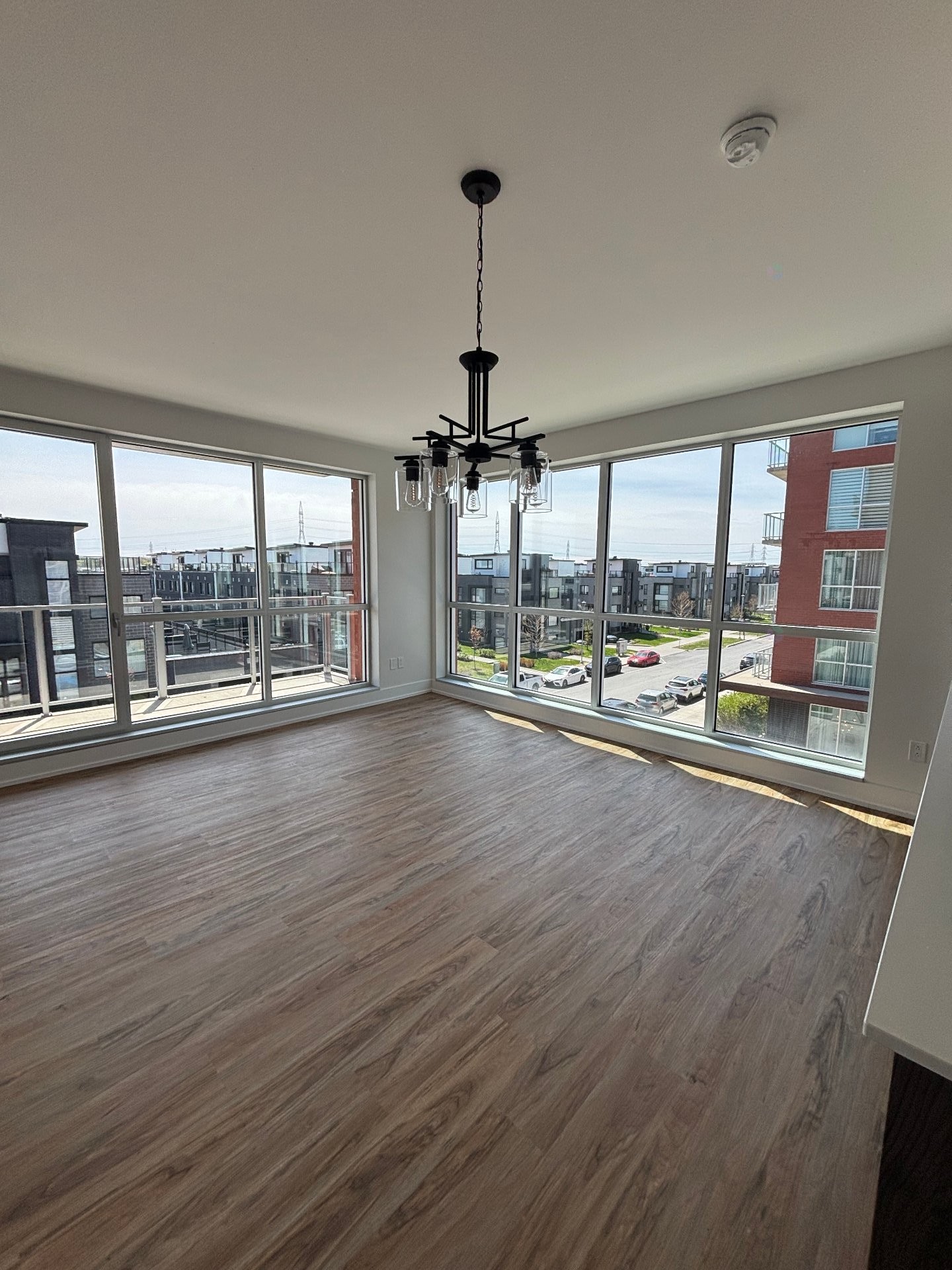 









20


Rue d'Ambre

, 301,
Candiac,




QC
J5S0S3

