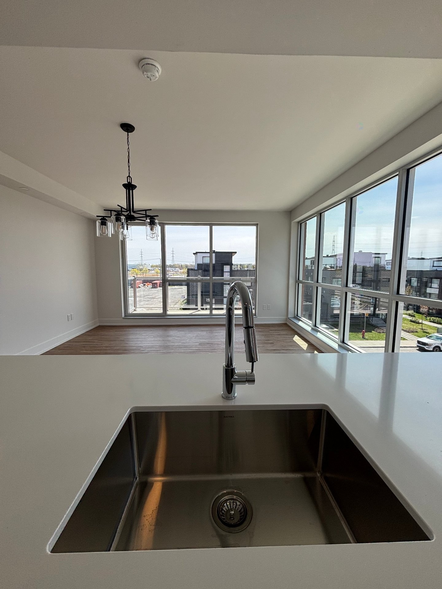 









20


Rue d'Ambre

, 301,
Candiac,




QC
J5S0S3

