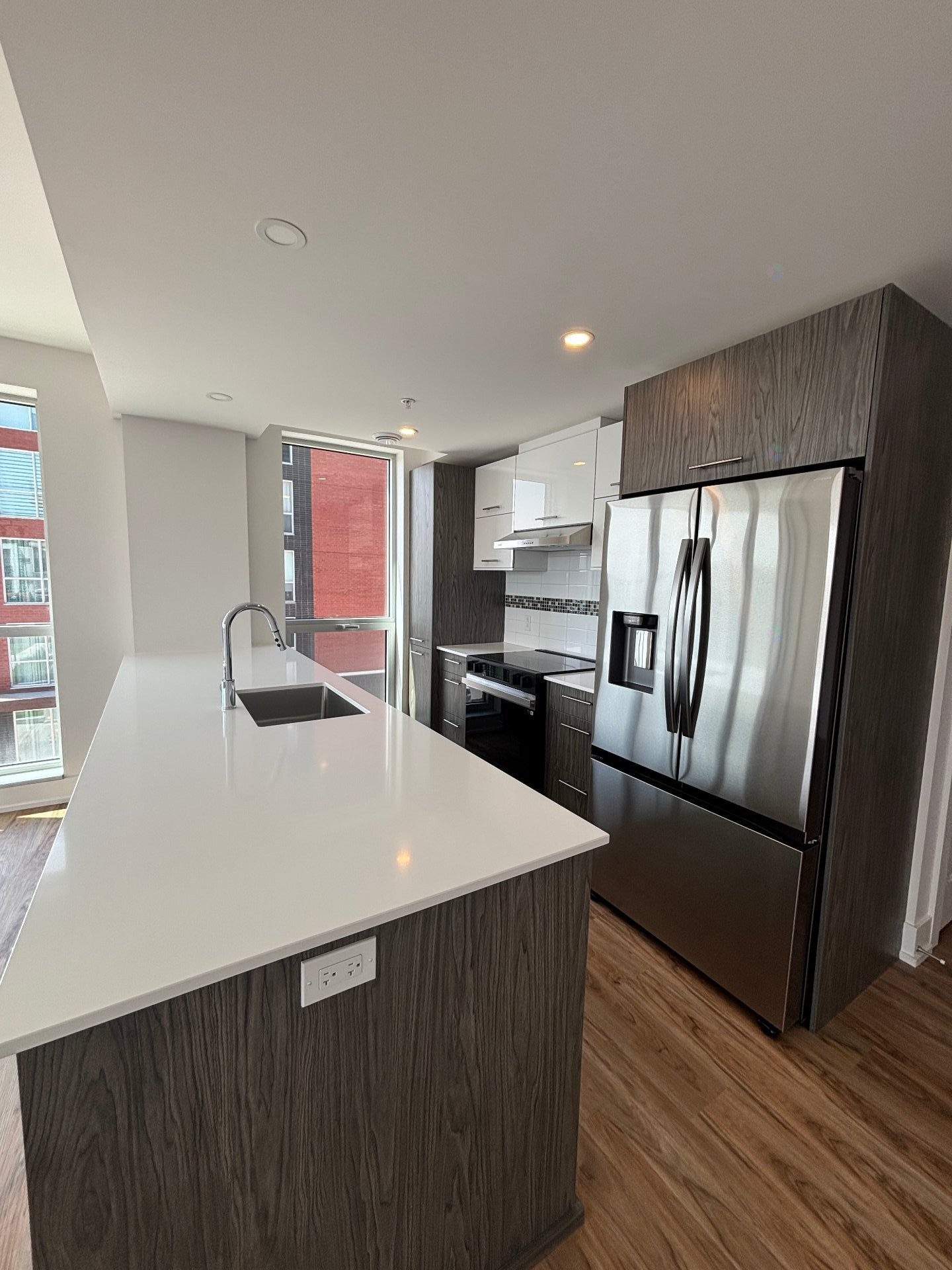 









20


Rue d'Ambre

, 301,
Candiac,




QC
J5S0S3

