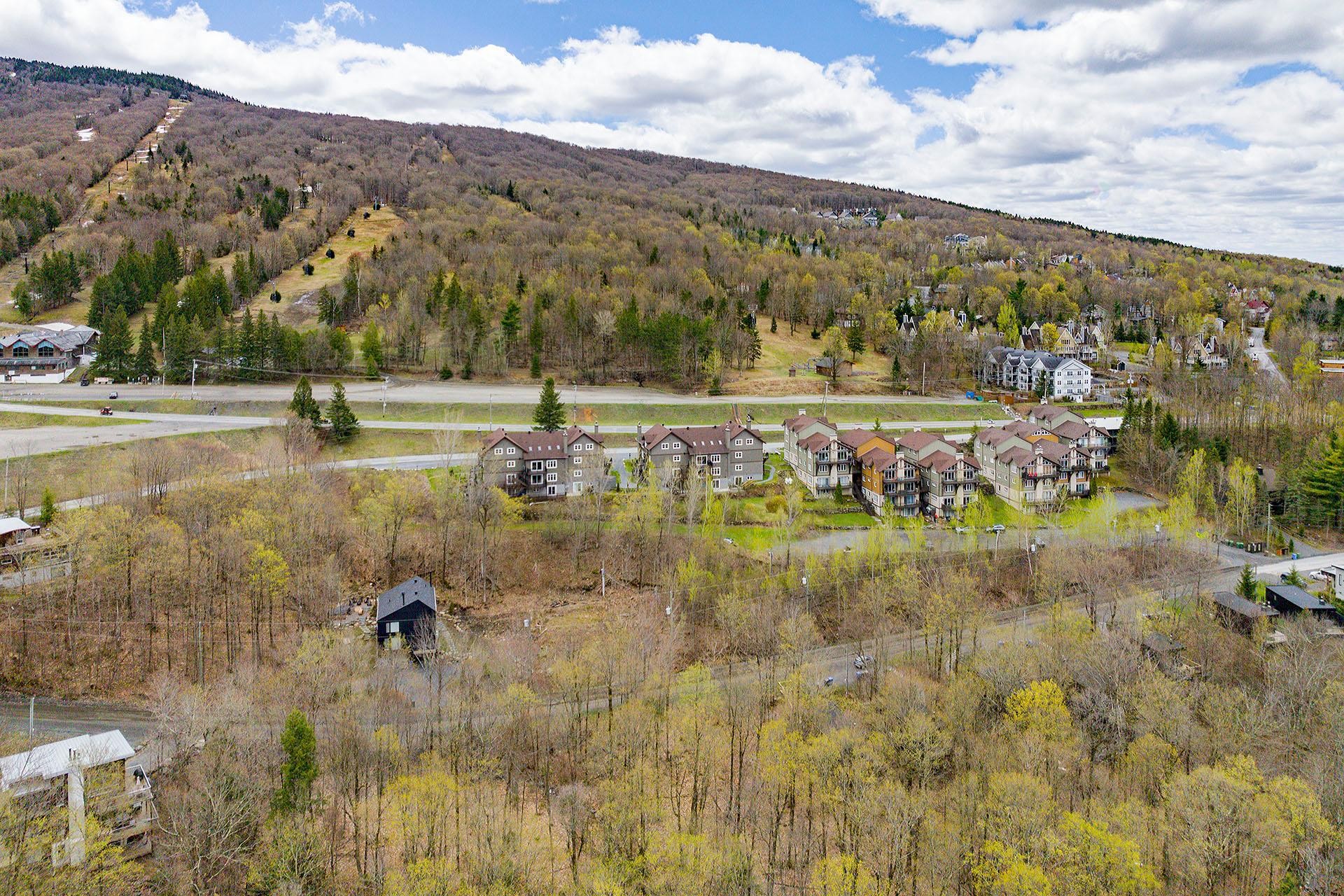 












Ch. Bernier

,
Sutton,







QC
J0E2K0

