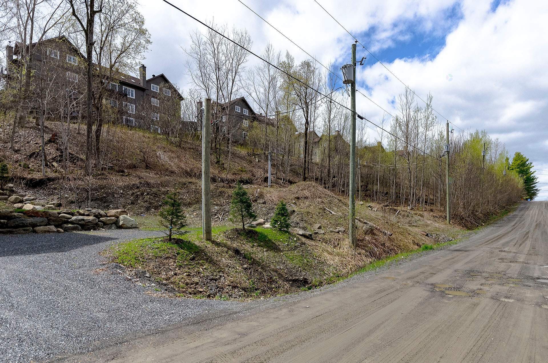 












Ch. Bernier

,
Sutton,







QC
J0E2K0

