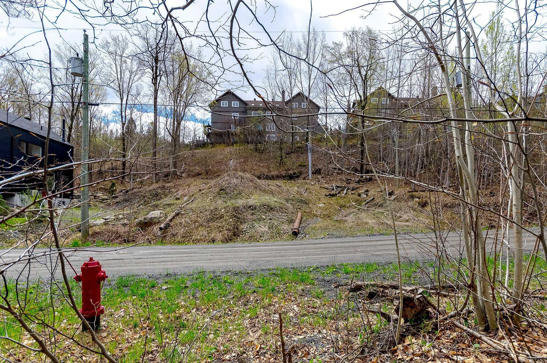 












Ch. Bernier

,
Sutton,







QC
J0E2K0


