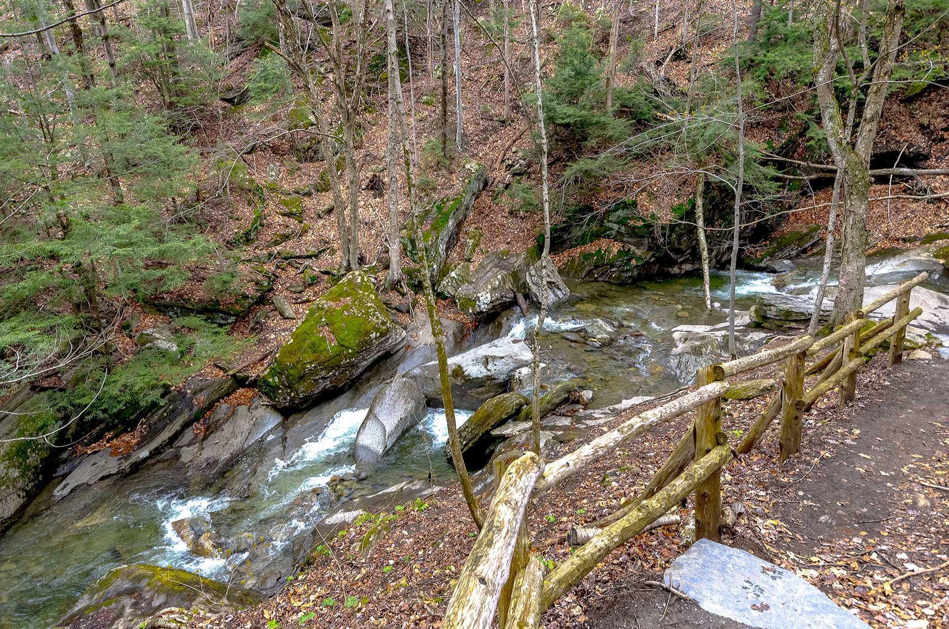 












Ch. Bernier

,
Sutton,







QC
J0E2K0

