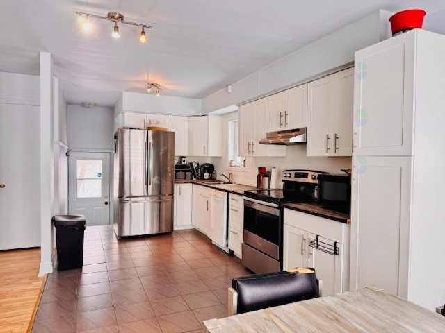 









353


Rue Maisonneuve

,
Trois-Rivières,




QC
G9B1G7

