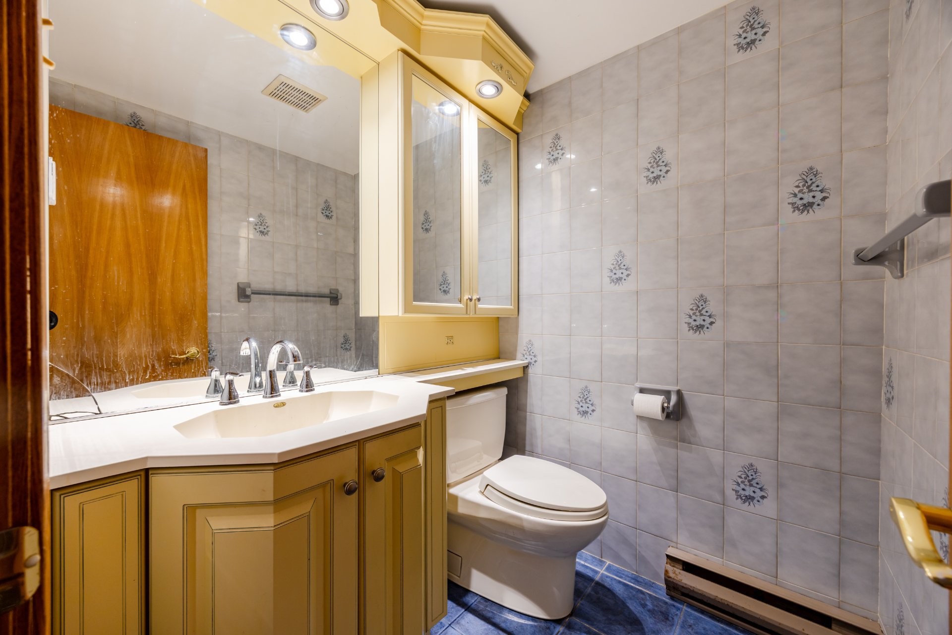 









5698


Rue Hector-Desloges

,
Montréal (Rosemont/La Petite-Patrie),




QC
H1T3Z6

