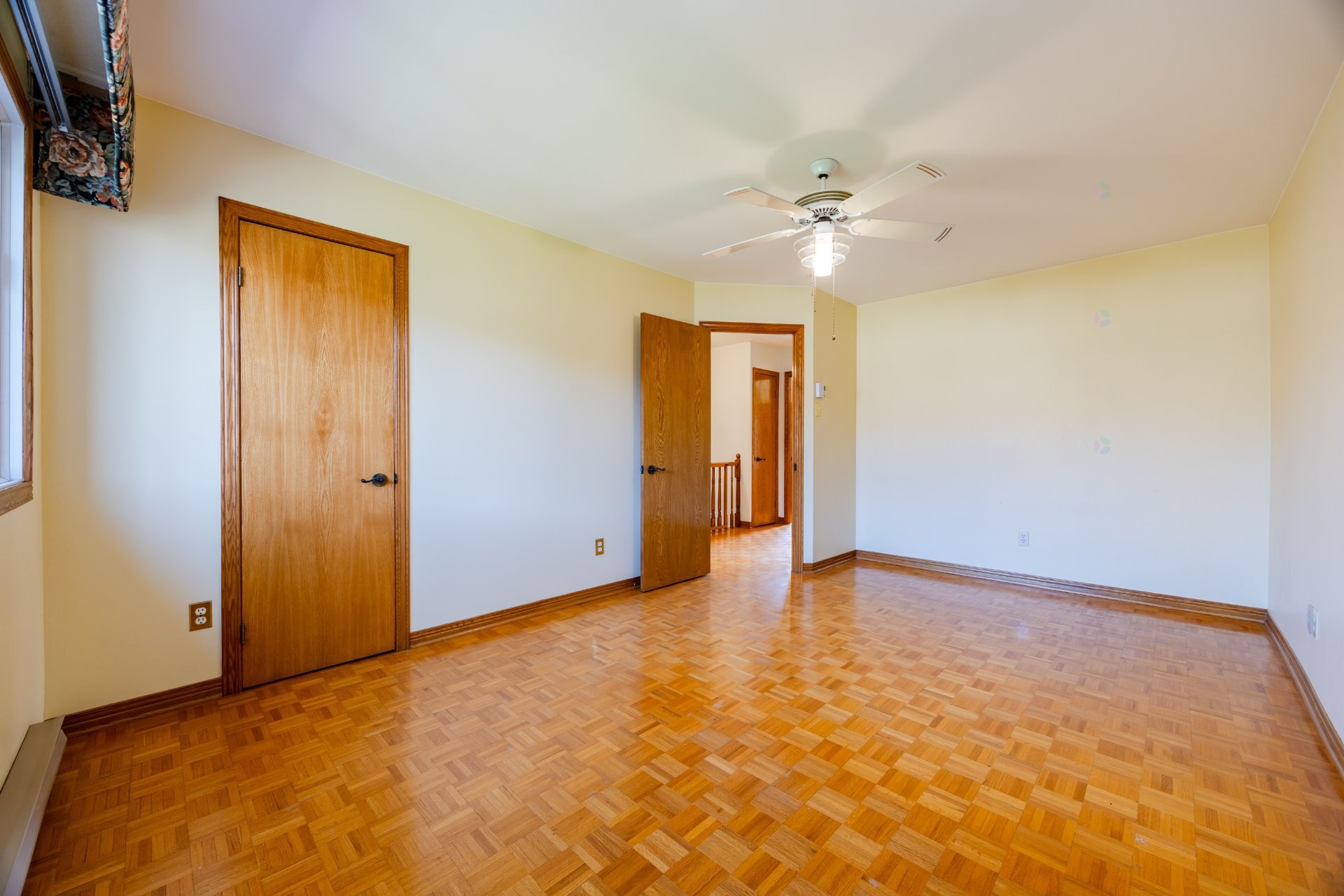 









5698


Rue Hector-Desloges

,
Montréal (Rosemont/La Petite-Patrie),




QC
H1T3Z6

