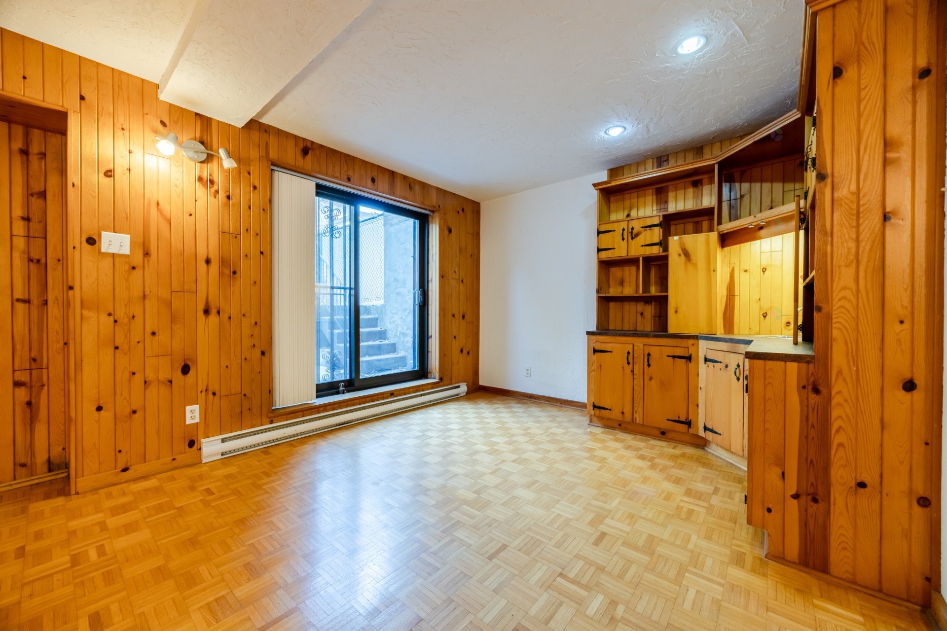 









5698


Rue Hector-Desloges

,
Montréal (Rosemont/La Petite-Patrie),




QC
H1T3Z6

