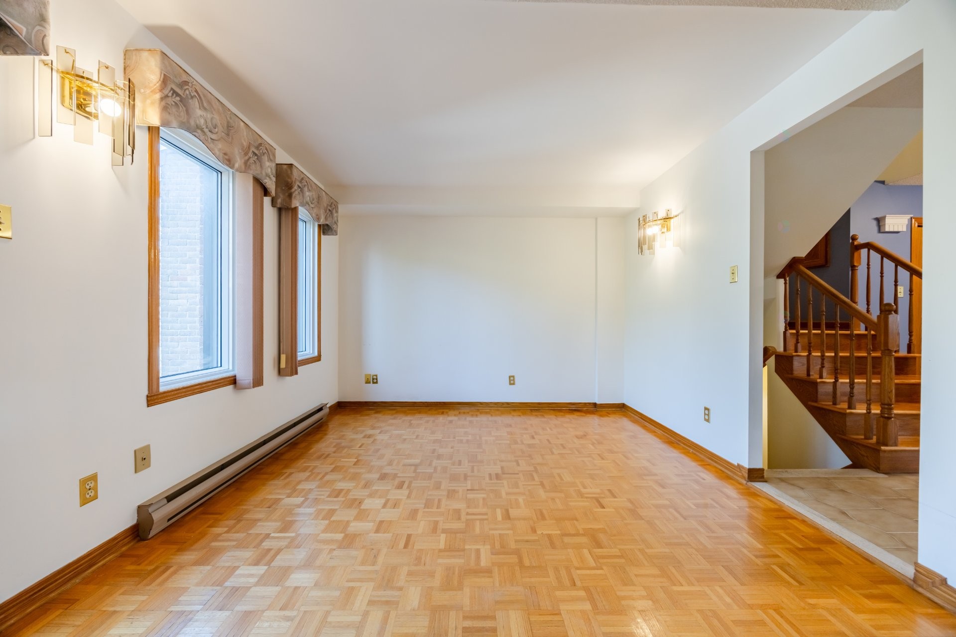 









5698


Rue Hector-Desloges

,
Montréal (Rosemont/La Petite-Patrie),




QC
H1T3Z6

