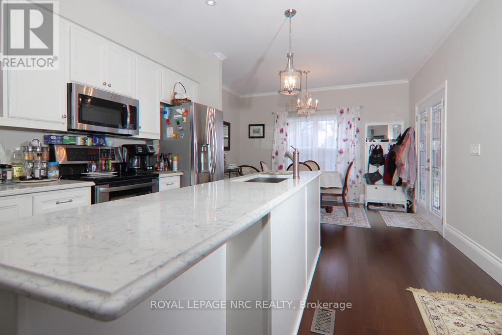 












9 PHIPPS STREET

,
Fort Erie (Central),




Ontario
L2A2V1

