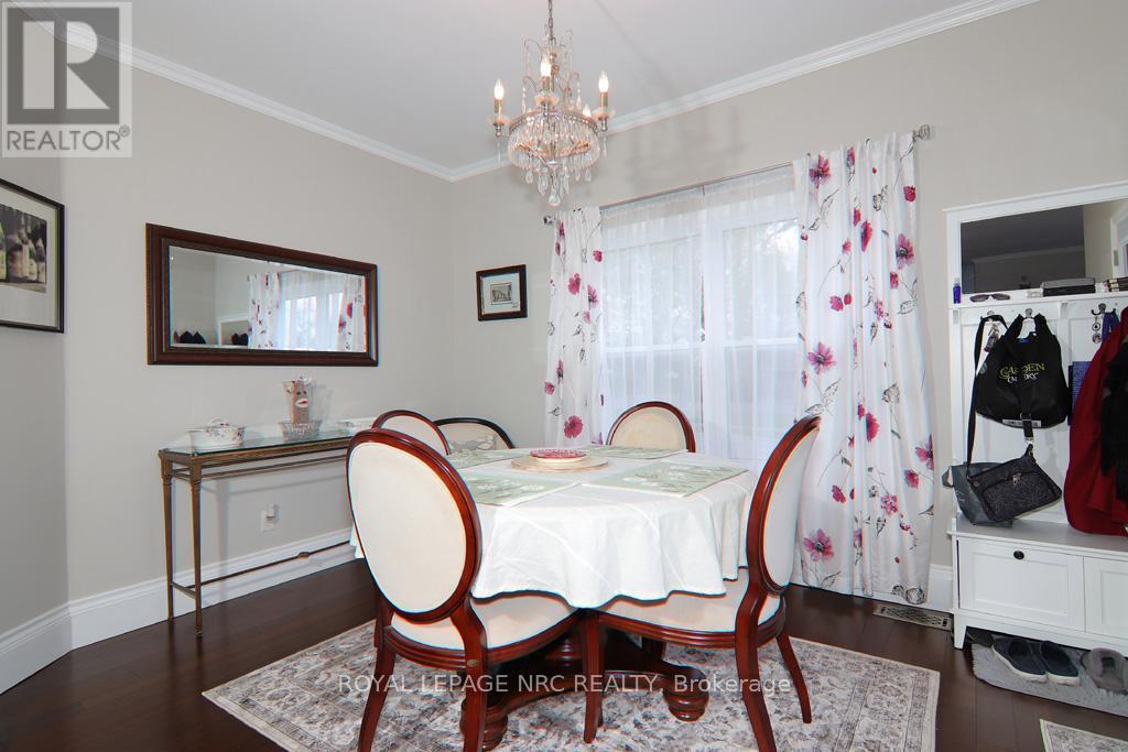 












9 PHIPPS STREET

,
Fort Erie (Central),




Ontario
L2A2V1

