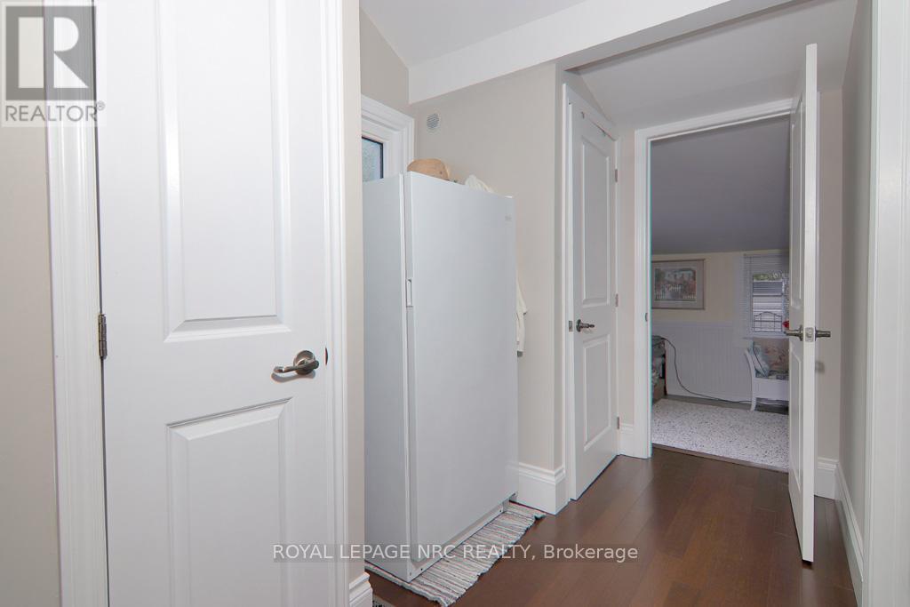 












9 PHIPPS STREET

,
Fort Erie (Central),




Ontario
L2A2V1


