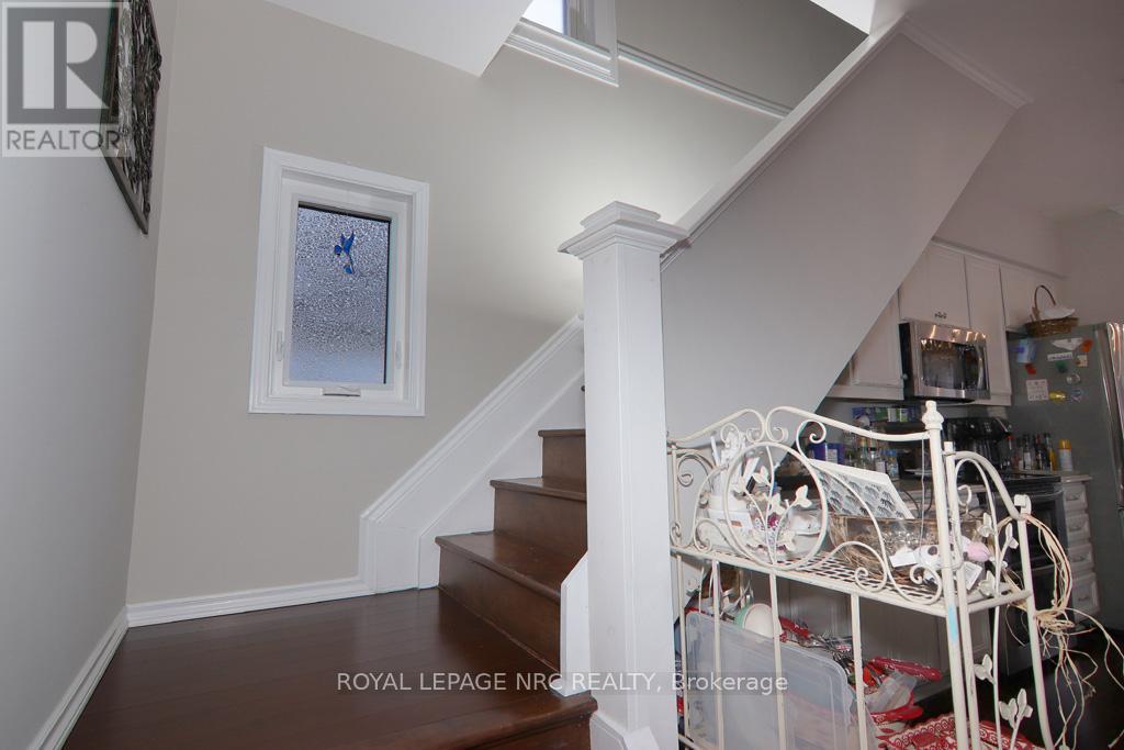 












9 PHIPPS STREET

,
Fort Erie (Central),




Ontario
L2A2V1


