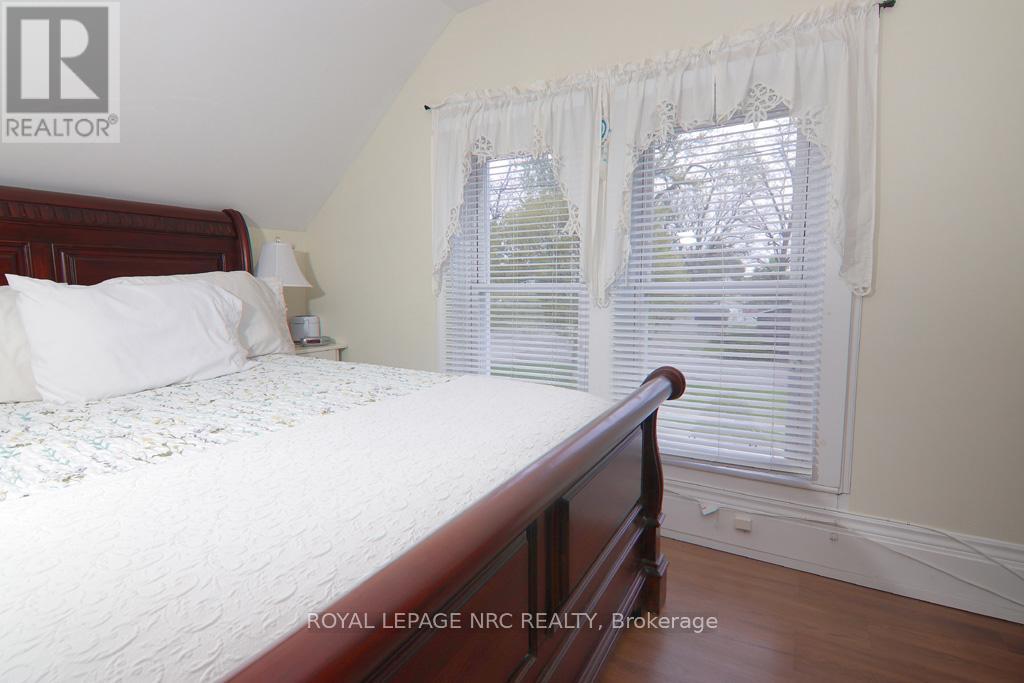 












9 PHIPPS STREET

,
Fort Erie (Central),




Ontario
L2A2V1

