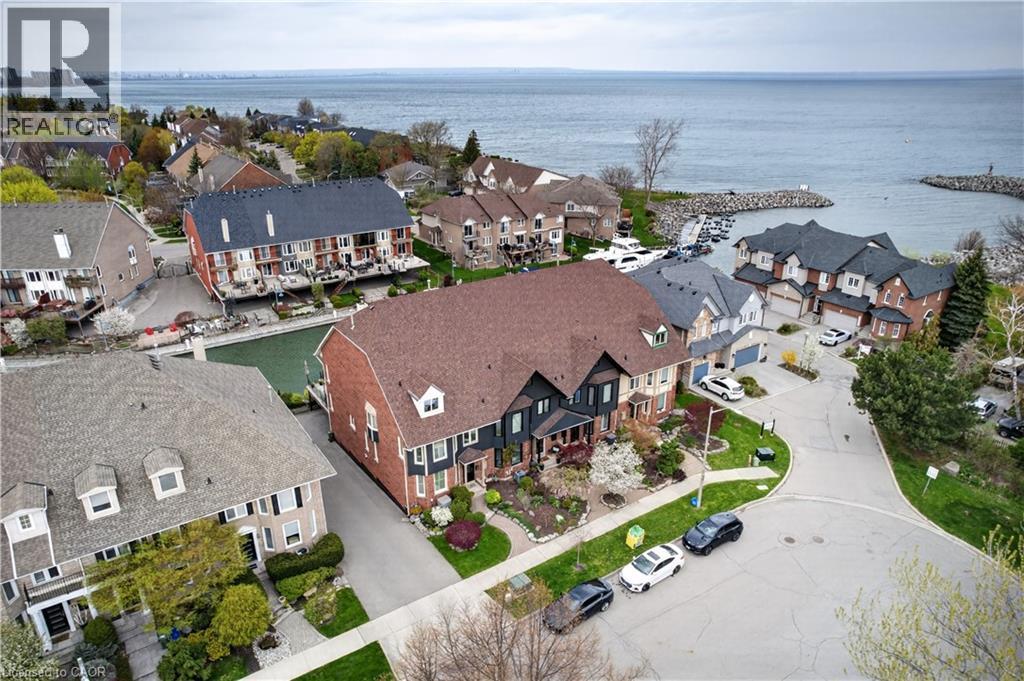 












77 SUNVALE Place

,
Stoney Creek,




Ontario
L8E4Z6

