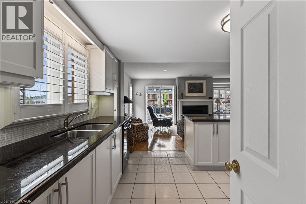 












77 SUNVALE Place

,
Stoney Creek,




Ontario
L8E4Z6


