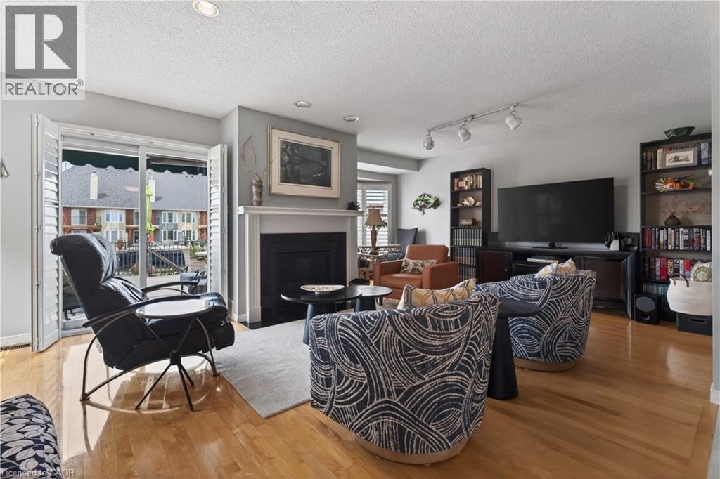 












77 SUNVALE Place

,
Stoney Creek,




Ontario
L8E4Z6

