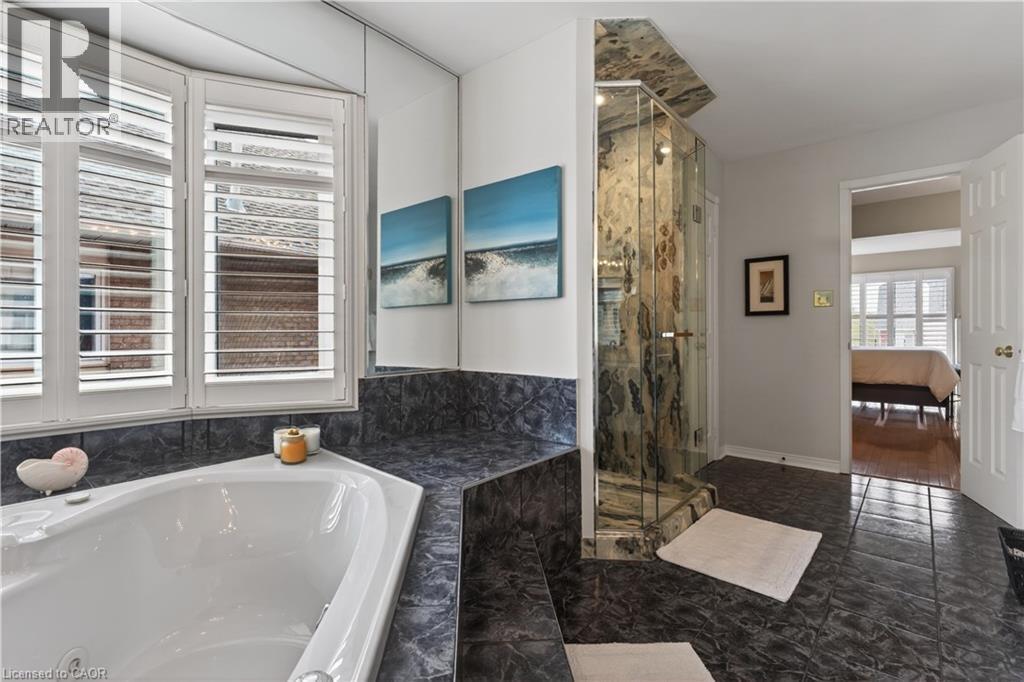 












77 SUNVALE Place

,
Stoney Creek,




Ontario
L8E4Z6

