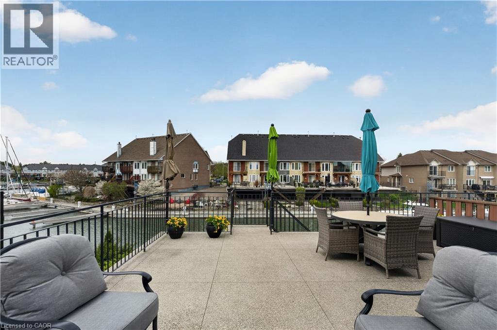 












77 SUNVALE Place

,
Stoney Creek,




Ontario
L8E4Z6

