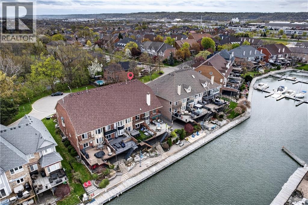 












77 SUNVALE Place

,
Stoney Creek,




Ontario
L8E4Z6

