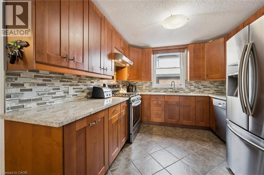 












122 GRAND RIVER Boulevard

,
Kitchener,




Ontario
N2A4E3

