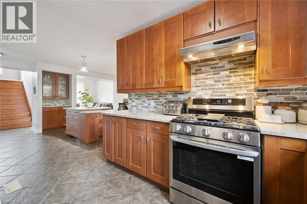 












122 GRAND RIVER Boulevard

,
Kitchener,




Ontario
N2A4E3

