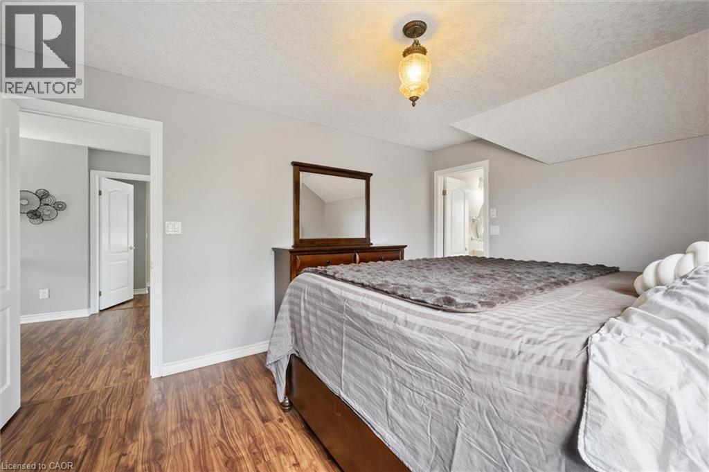 












122 GRAND RIVER Boulevard

,
Kitchener,




Ontario
N2A4E3


