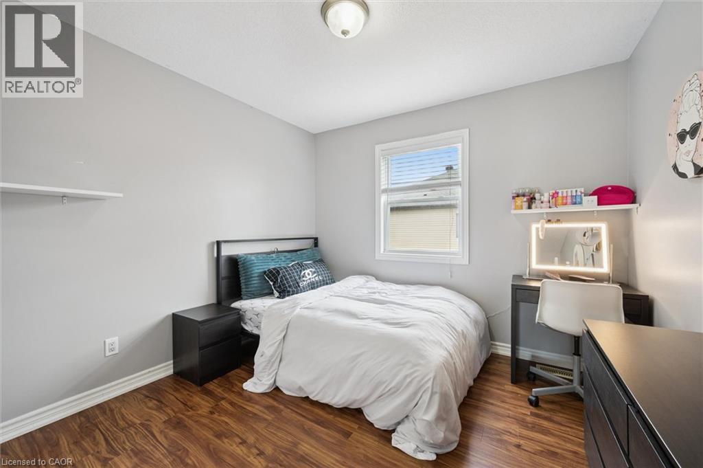 












122 GRAND RIVER Boulevard

,
Kitchener,




Ontario
N2A4E3

