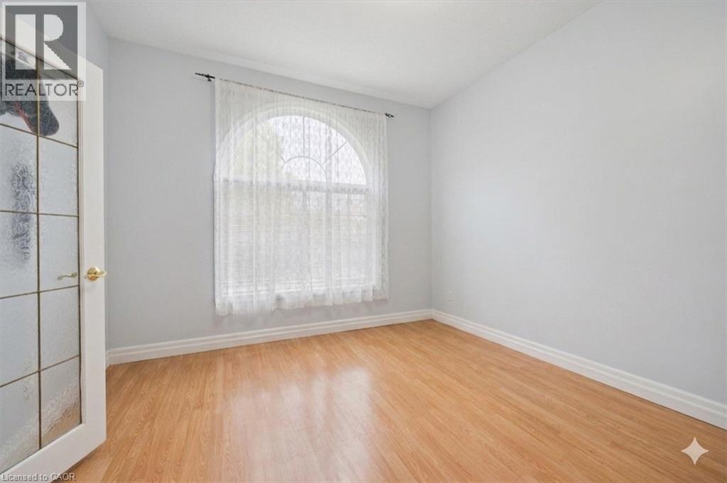 












122 GRAND RIVER Boulevard

,
Kitchener,




Ontario
N2A4E3

