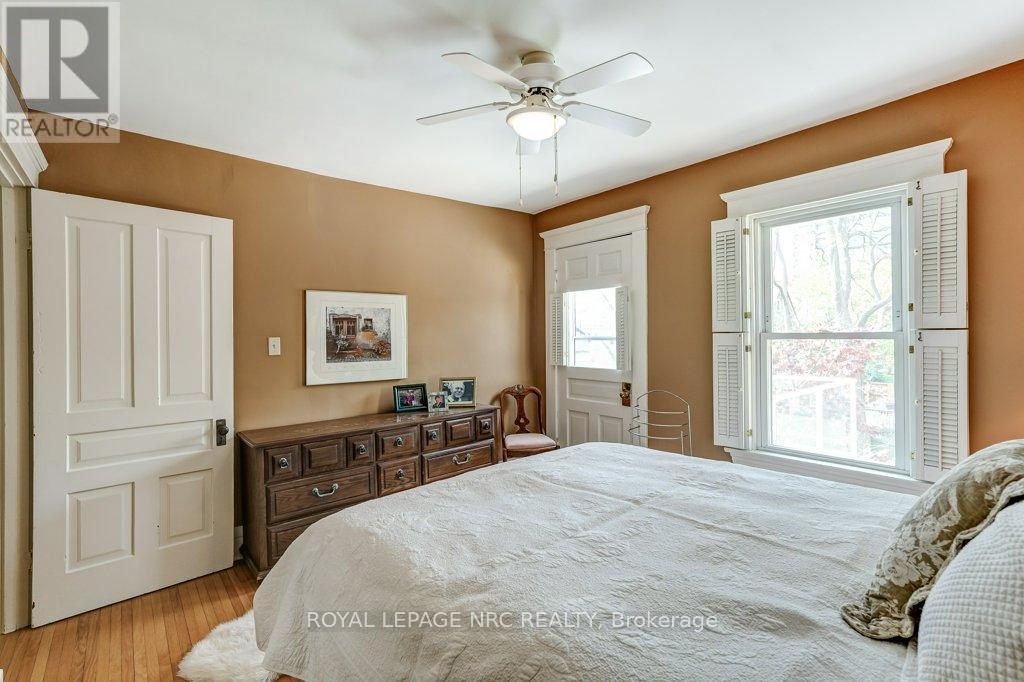 












103 QUEEN STREET

,
St. Catharines (Downtown),




Ontario
L2R5H4

