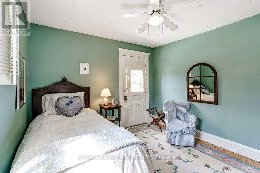 












103 QUEEN STREET

,
St. Catharines (Downtown),




Ontario
L2R5H4

