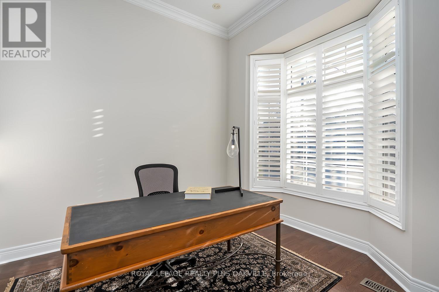 












3339 SKIPTON LANE

,
Oakville,




Ontario
L6M0K3

