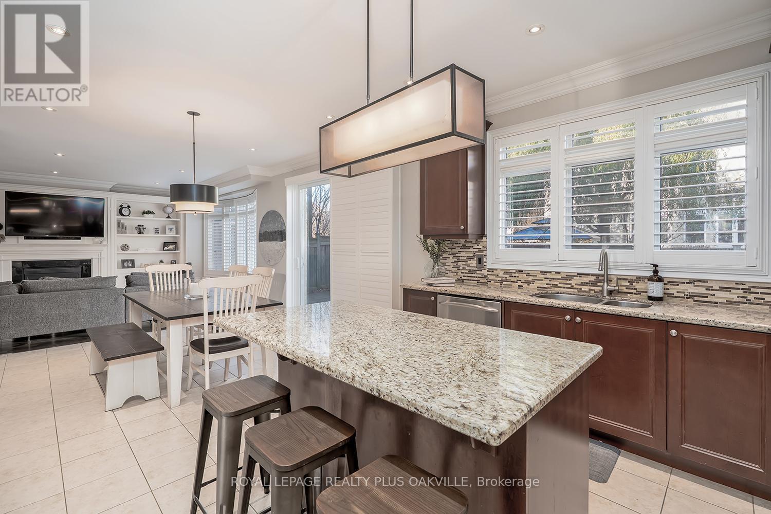 












3339 SKIPTON LANE

,
Oakville,




Ontario
L6M0K3

