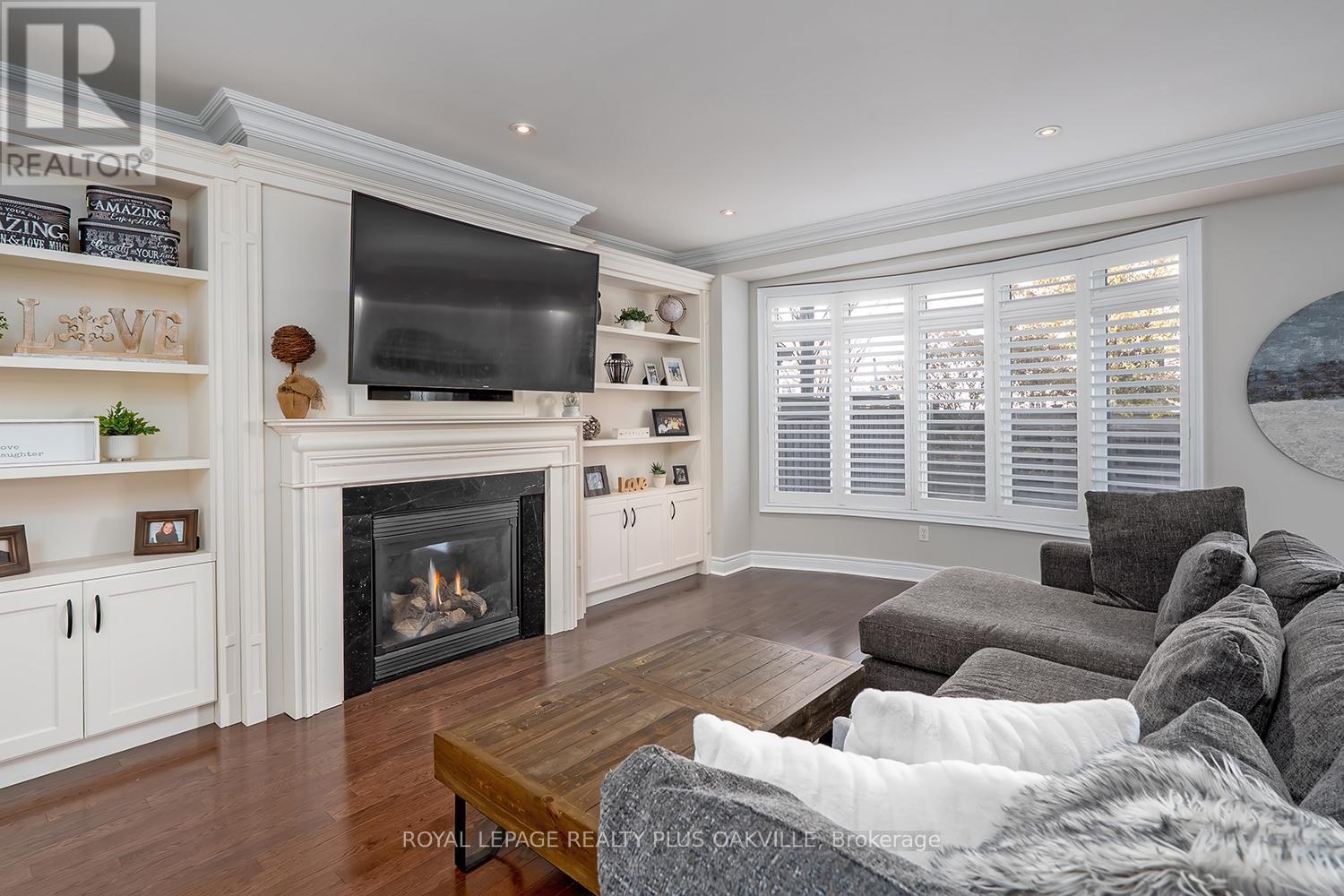












3339 SKIPTON LANE

,
Oakville,




Ontario
L6M0K3

