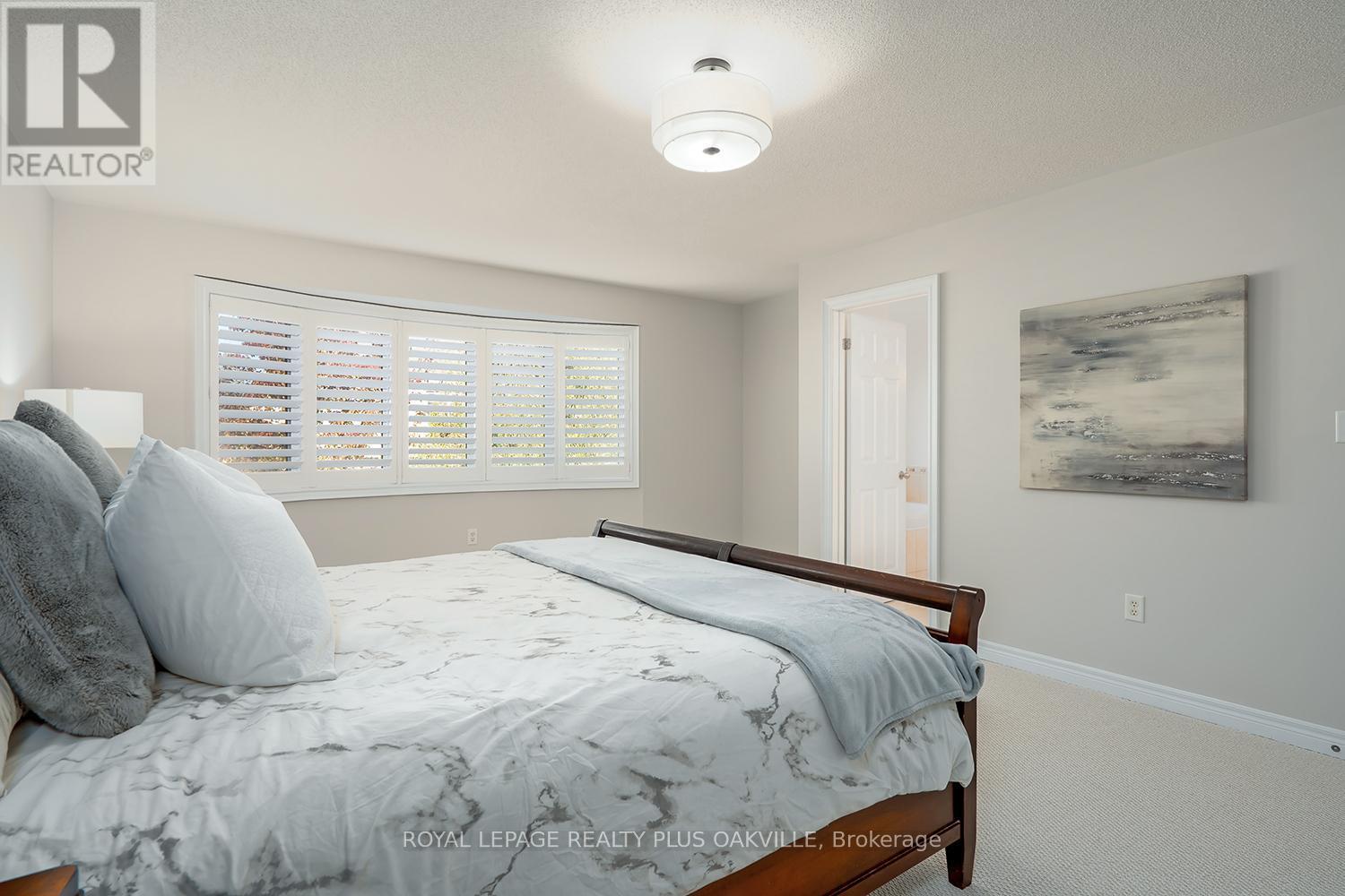 












3339 SKIPTON LANE

,
Oakville,




Ontario
L6M0K3

